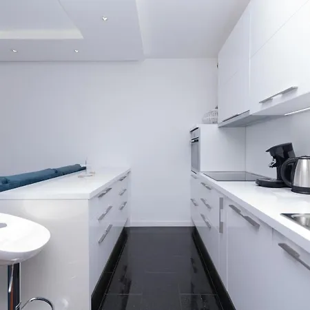 Beach Spacious Apartman *